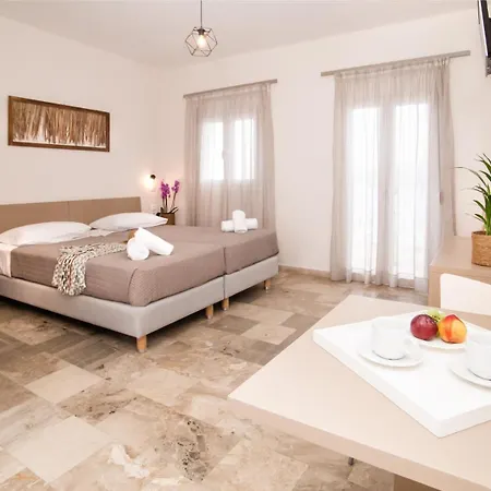 Ambiance Studios Aparthotel 2*