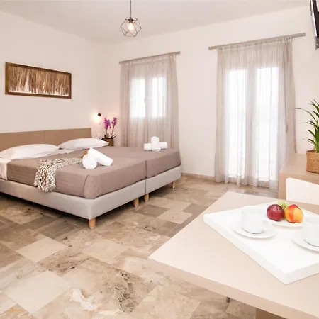 Ambiance Studios Aparthotel 3*