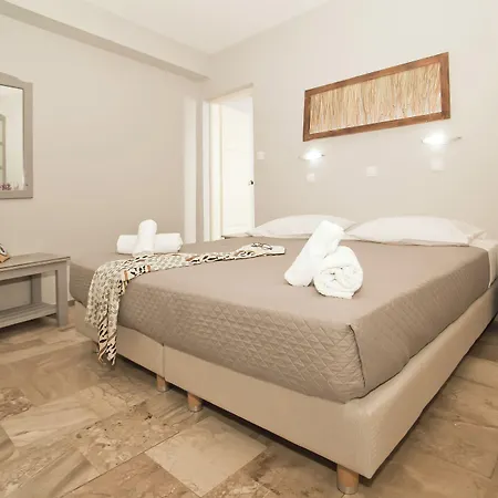 Ambiance Aparthotel 3*